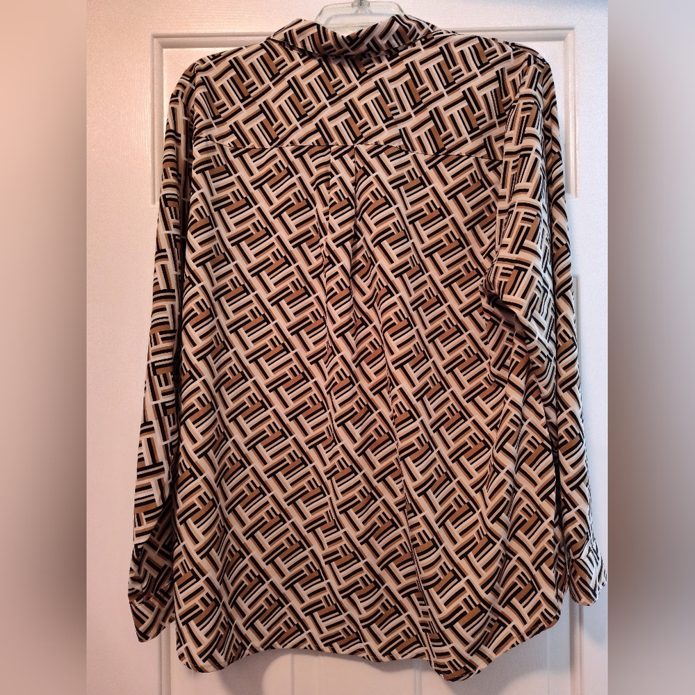 Black and Tan Patterned Button-Up Blouse by Lee - Picture 7 of 13